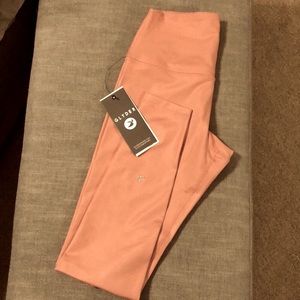 Glyder leggings NWT Small (full length)